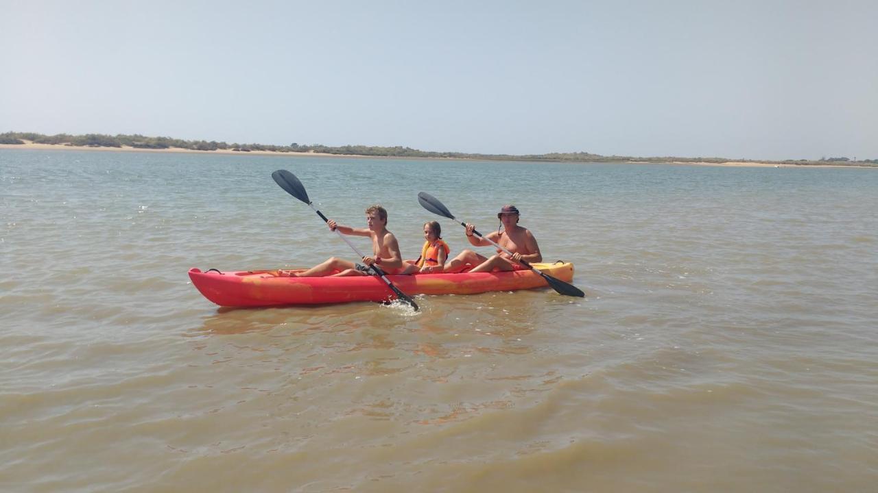 Disfruta Del Paraiso En Primera Linea De Playa Con Kayak Y Paddle Surf El Rompido Exterior photo