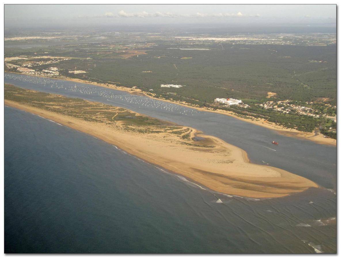 Disfruta Del Paraiso En Primera Linea De Playa Con Kayak Y Paddle Surf El Rompido Exterior photo